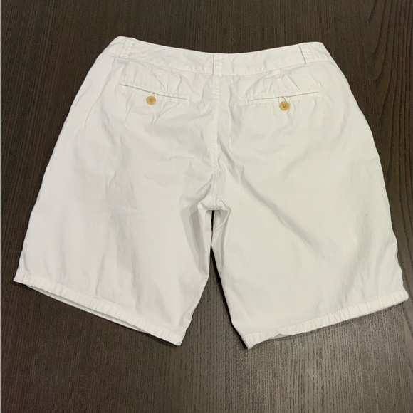 DOCKERS Womens Size 8 p. White Cotton Blend Flat Front Bermuda Midi Shorts - Picture 2 of 4